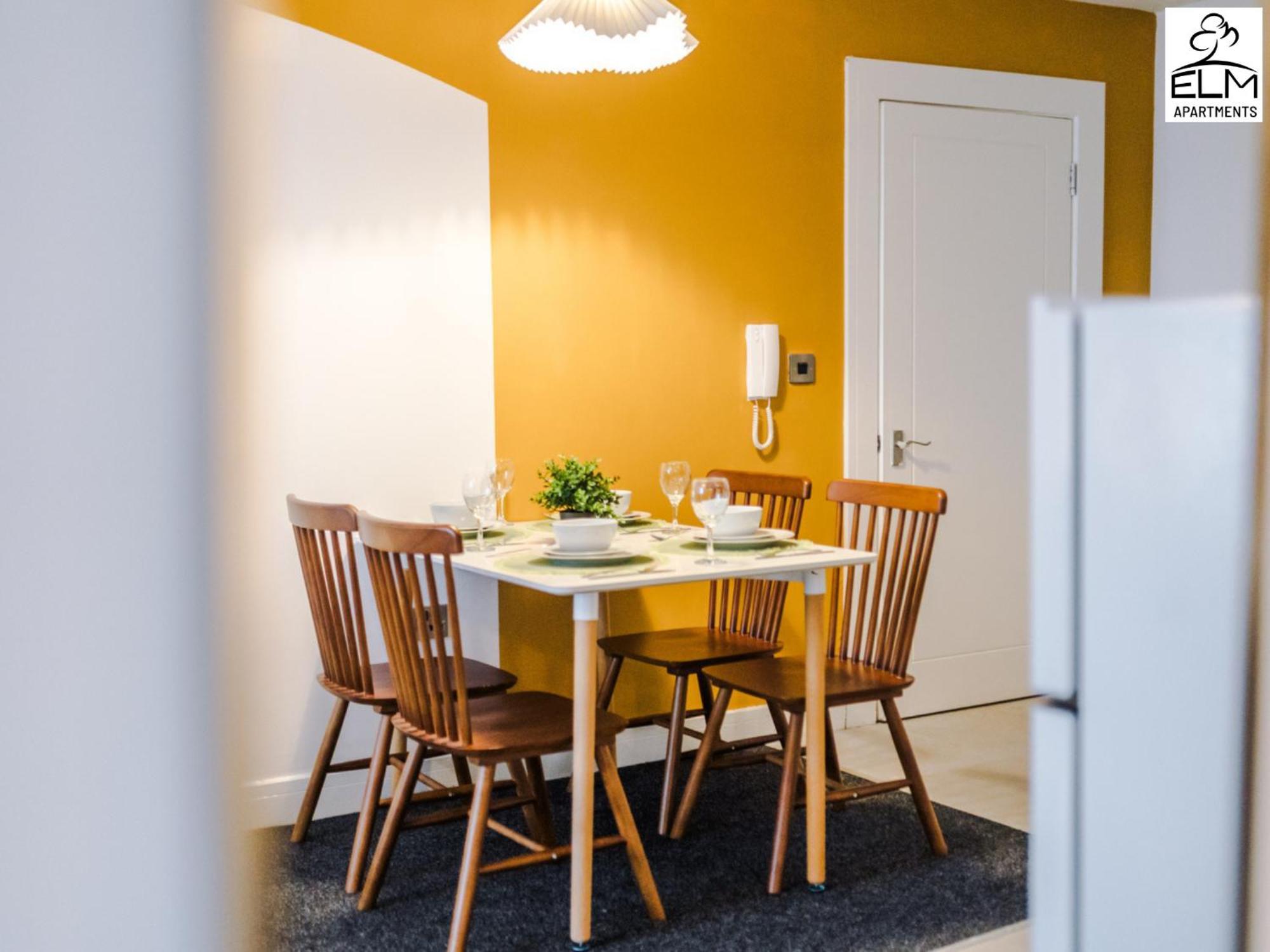 Elm Aparthotel , Collection Of Apartments Available Near Media City , Free Parking Manchester Extérieur photo