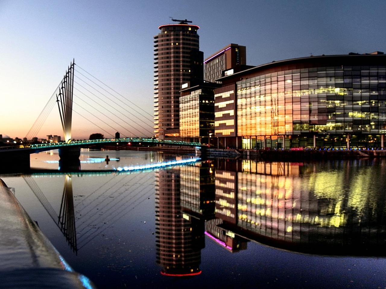 Elm Aparthotel , Collection Of Apartments Available Near Media City , Free Parking Manchester Extérieur photo
